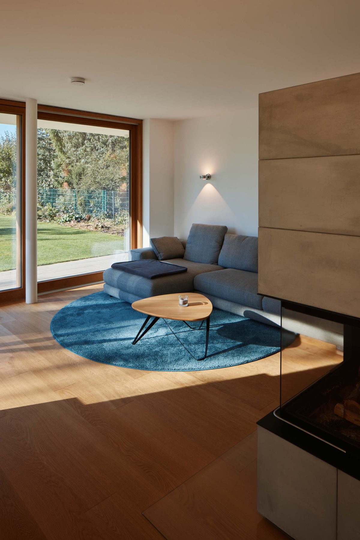 Der Wohnbereich im Haus GLZ. Entworfen von der Bermüller+Niemeyer Architekturwerkstatt aus Nürnberg.